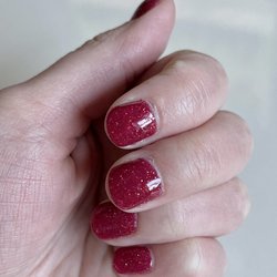 U V Nails - Manicure