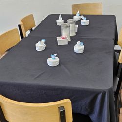 Che Cafe Empanadas Argentinas - Table settings