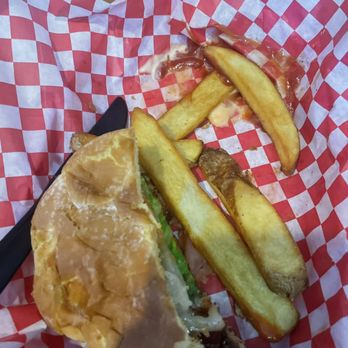 Vic's Bar & Grill - Burger - American Near Me - La Pine, Oregon Vic's Bar & Grill - Burger - American Near Me - La Pine, Oregon