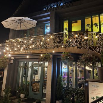 Sisi Kay Thai Eatery & Bar - Thai Near Me - Seattle, Washington Sisi Kay Thai Eatery & Bar - Thai Near Me - Seattle, Washington