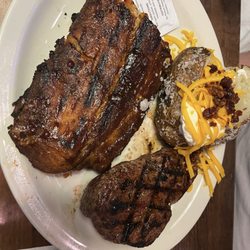 Texas Roadhouse - Ribs and steak