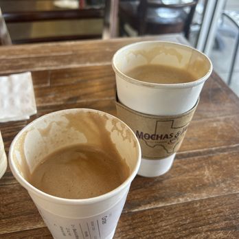 Mochas & Javas - Black n White Latte & Dirty Blonde Latte - Bakeries Near Me - Frisco, Texas