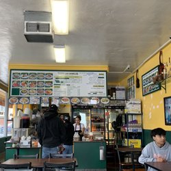 Tacos Los Gemelos - Front counter