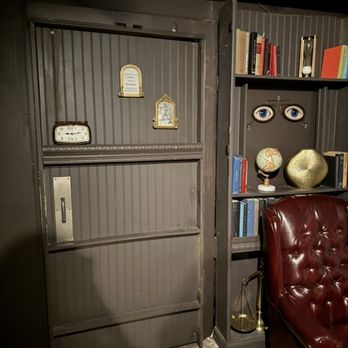 Pangea Alchemy Lab - Open this door and then walk through the curtain - Lounges Near Me - Sarasota, Florida