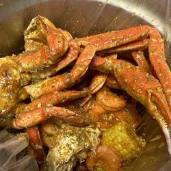 EZ Crab Shack - S.36 Snow Crab & Dungeness Crab Special