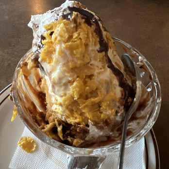 Avilas El Ranchito - Ice cream topped with corn flakes - Mexican Near Me - Costa Mesa, California