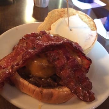 Zip's Cafe - Pubs Near Me - Cincinnati, Ohio
