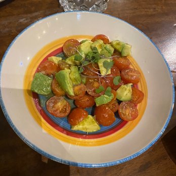 La Mallorquina - Ensalada de tomate y aguacate - Latin American Near Me - San Juan, Puerto Rico La Mallorquina - Ensalada de tomate y aguacate - Latin American Near Me - San Juan, Puerto Rico