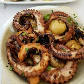 Duke Restaurant & Pub - Grilled Octopus. YUMMY! - Restaurants Near Me - Cascais, 11 Duke Restaurant & Pub - Grilled Octopus. YUMMY! - Restaurants Near Me - Cascais, 11