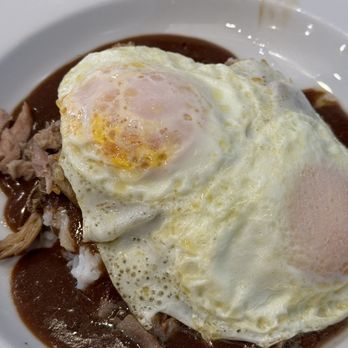 Aloha Kitchen - Kalua Loco Moco - Breakfast & Brunch Near Me - Honolulu, Hawaii