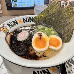 Ninnin Black Bowl