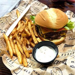 Wayback Burgers - Classic burger