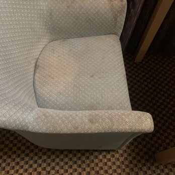 GuestHouse Eugene Springfield - dirty chair - Hotels Near Me - Springfield, Oregon