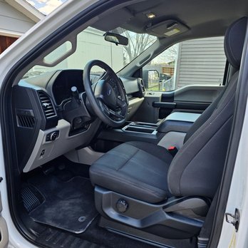Premium Mobile Car Detailing - Auto Detailing Near Me - Fargo, North Dakota