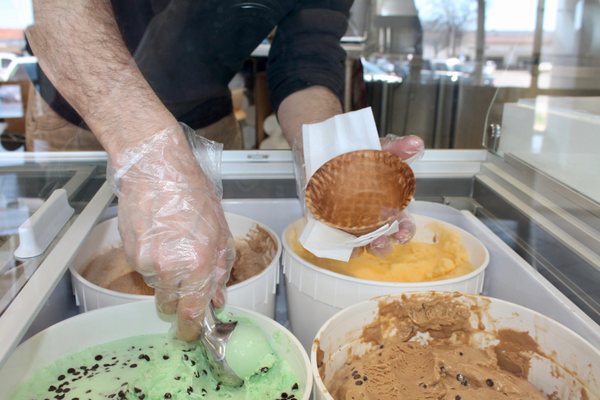 Dubs Tea N' Eats by null