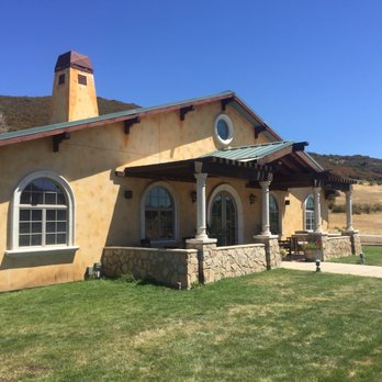 Thorn Hill Vineyards - Wineries Near Me - Lower Lake, California