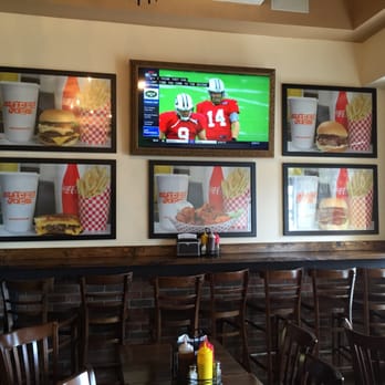 Slider Joe's - New American Near Me - Rockville Centre, New York