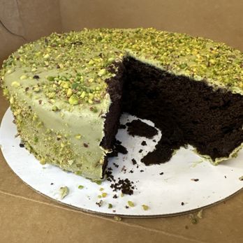 New Paradise Bakery - Pistachio chocolate cake - Bakeries Near Me - Chicago, Illinois New Paradise Bakery - Pistachio chocolate cake - Bakeries Near Me - Chicago, Illinois