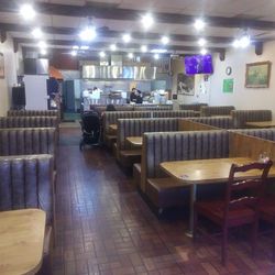 Barney's Hickory Pit - Interior