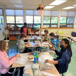 Oakwood Friends School
