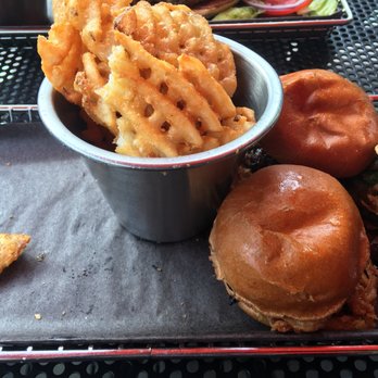 Harper's - Burgers Near Me - Kingston, Ontario