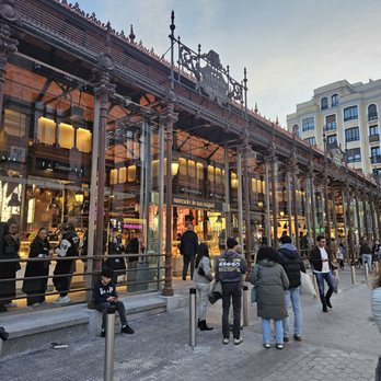 Mercado de San Miguel - Outside - Farmers Market Near Me - Madrid, M Mercado de San Miguel - Outside - Farmers Market Near Me - Madrid, M
