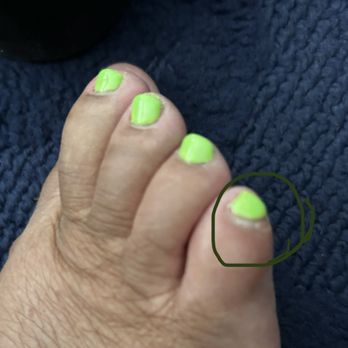 Bee Nails & Spa - Toe not fully painted, on either baby toe - Nail Salons Near Me - Riverside, California