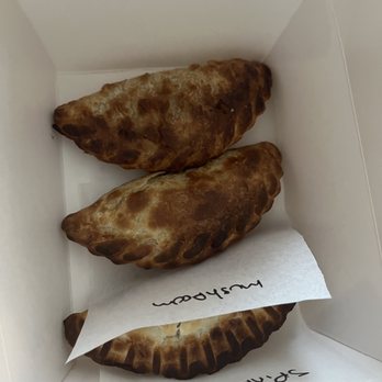 Lazo Empanadas - Mushroom and spinach empanada - Empanadas Near Me - Oakland Park, Florida Lazo Empanadas - Mushroom and spinach empanada - Empanadas Near Me - Oakland Park, Florida