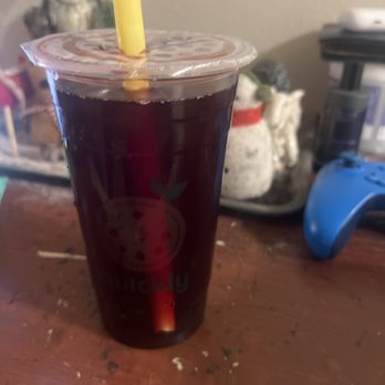 Quickly - This taste like  those grape medicine drinks you give your kid - Bubble Tea Near Me - Oakland, California