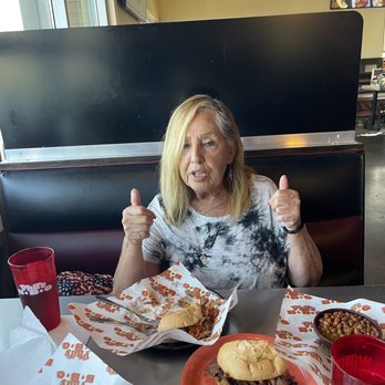 Phil's BBQ - Barbeque Near Me - Temecula, California