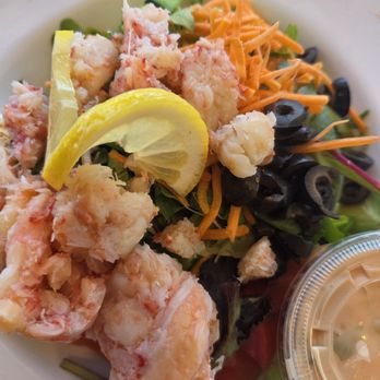 Duckie's Chowder House - Crab salad - Seafood Near Me - Cayucos, California Duckie's Chowder House - Crab salad - Seafood Near Me - Cayucos, California