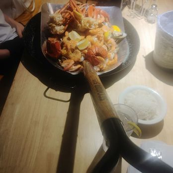 Crazy Seafood - Cajun/Creole Near Me - West Springfield, Massachusetts Crazy Seafood - Cajun/Creole Near Me - West Springfield, Massachusetts