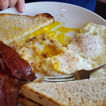 Marigold Market & Cafe - Country breakfast, 3 eggs over easy - Breakfast & Brunch Near Me - Spring Lake Heights, New Jersey