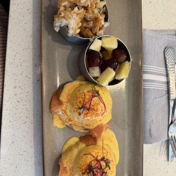 Point B - Salmon eggs Benedict - New American Near Me - Knoxville, Tennessee Point B - Salmon eggs Benedict - New American Near Me - Knoxville, Tennessee