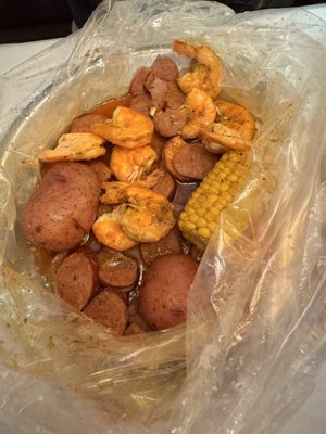 Blue Coast Juicy Seafood by null