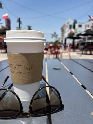 Frost Me Cafe and Bakery by null