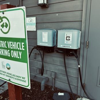 Best Western Plus Bayside Hotel - EV station - Hotels Near Me - Oakland, California Best Western Plus Bayside Hotel - EV station - Hotels Near Me - Oakland, California