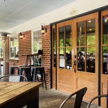 Fergndan's Wood Fired Pizza - The entrance - Pizza Near Me - Oxford, Mississippi