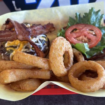 Mike's Grill - Jalapeño bacon cheeseburger - Burgers Near Me - Hanford, California