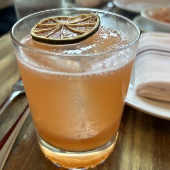 De Novo European Pub - Peach cocktail- great! - American Near Me - Montclair, New Jersey De Novo European Pub - Peach cocktail- great! - American Near Me - Montclair, New Jersey