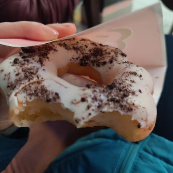 Mochi Dolci - Cookie and cream mochi donut - Bubble Tea Near Me - New York, New York Mochi Dolci - Cookie and cream mochi donut - Bubble Tea Near Me - New York, New York