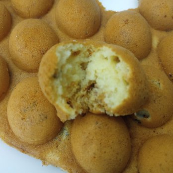 Nana Egg Bubbles - Inside the pork floss and seaweed bubble waffle. Minimal seaweed and minimal pork floss :( - Waffles Near Me - Ottawa, Ontario