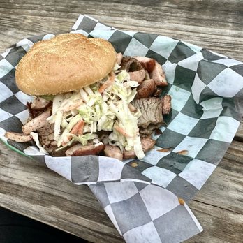 Elwood's Shack - Barbeque Near Me - Memphis, Tennessee