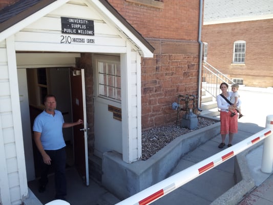 University Surplus & Salvage