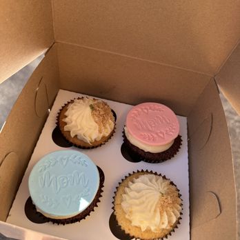 Cupcakin' Bake Shop - key lime pie cupcake, red velvet cupcake - Bakeries Near Me - Berkeley, California Cupcakin' Bake Shop - key lime pie cupcake, red velvet cupcake - Bakeries Near Me - Berkeley, California