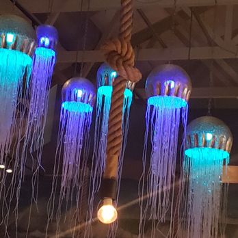 Hook & Barrel - Ambiance - Seafood Near Me - Myrtle Beach, South Carolina