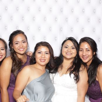 Spotlight Photobooth Company - Photo Booth Rentals Near Me