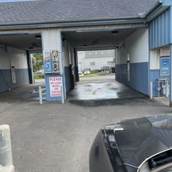 Bubble's Car Wash - Old bays