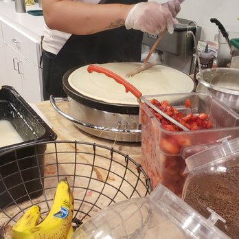 Cream And Crepes Cafe - Making of crepe - Desserts Near Me - Richardson, Texas