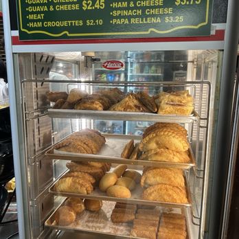 Cafe Versaille-Terminal E - Cuban Near Me - Miami, Florida